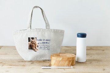 ランチバッグ 雑誌風デザインの画像