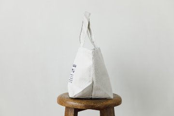 ランチバッグ 雑誌風デザインの画像