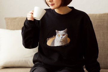 ペアスウェット ひょっこりデザインの画像