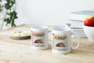 ペアマグカップ 雑誌風デザインの画像