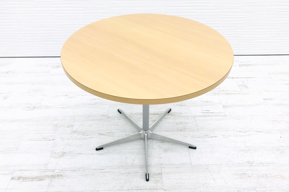 カッシーナ Cassina カフェテーブル 丸テーブル 中古テーブル ミーティングテーブル W900 中古オフィス家具画像