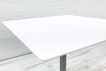 カッシーナ Cassina FLOW フローテーブル カフェテーブル 中古テーブル ミーティングテーブル W740×D740×H720 中古オフィス家具画像