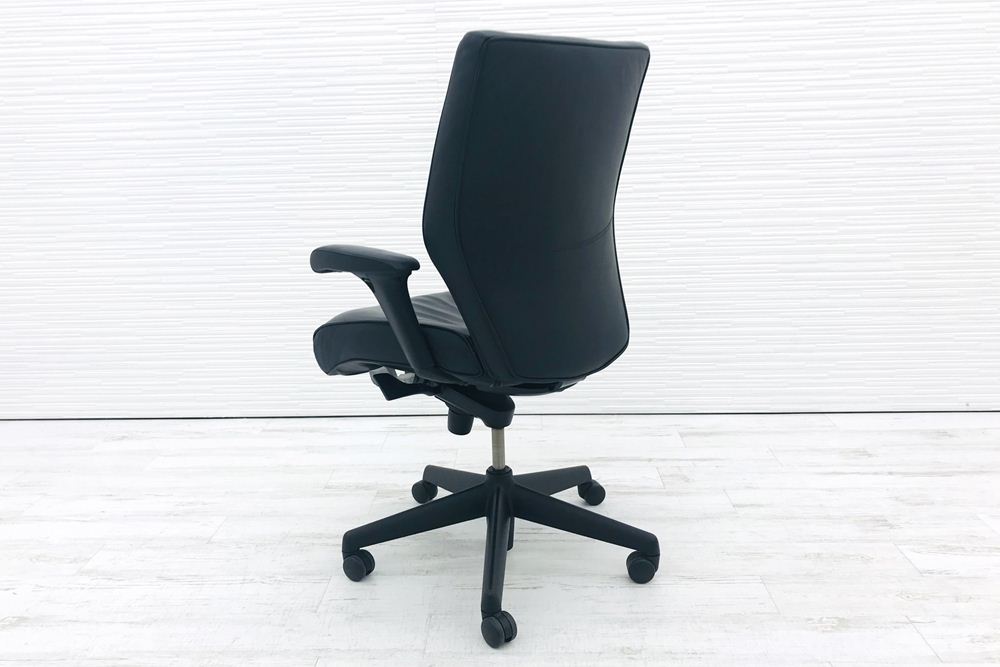 キールハワー エグゼクティブチェア TOM9862 役員椅子 革 KEILHAUER 中古チェア ブラック 中古オフィス家具画像