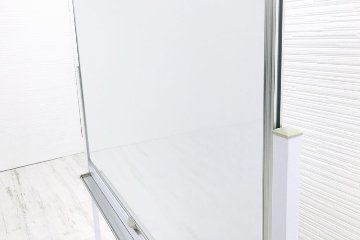 ホワイトボード キャスター付 片面タイプ 幅1260 W1260×D520×H1800mm 中古オフィス家具 画像