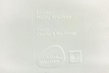  ヴィトラ イームズチェア ハーマンミラー Vitra 中古 イームズ キャスター脚 HermanMiller Eames Plastic ArmChair ホワイト画像
