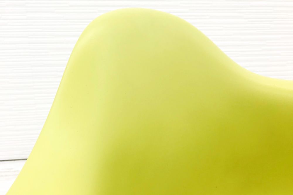 ヴィトラ イームズチェア ハーマンミラー Vitra 中古 イームズ HermanMiller Eames Plastic ArmChair画像