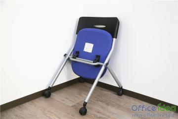 【4脚セット】ミーティングチェア スタッキングチェア 中古 井上金庫 パイプ椅子 中古オフィス家具 RMC-119画像