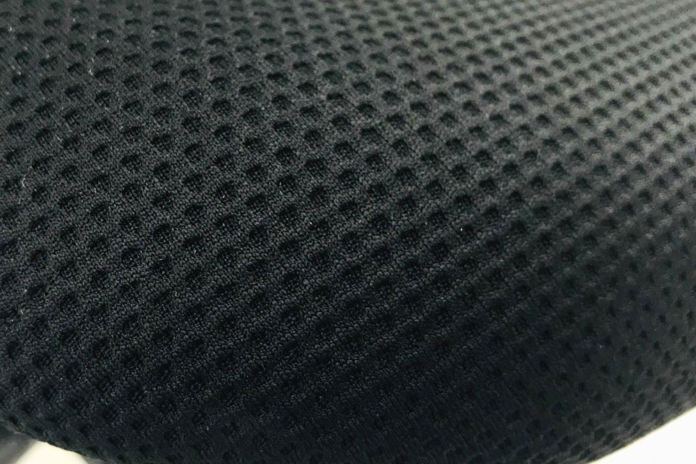 オカムラ シルフィーチェア 2019年製 ハイバック 可動肘 中古チェア Sylphy クッション 中古オフィス家具 C685XW-FMP1 ブラック画像