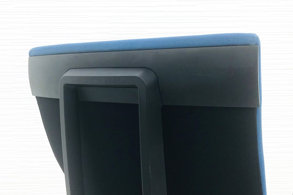 イトーキ スピーナチェア 中古 クッション オフィスチェア スピーナ 可動肘 中古オフィス家具 KE-717GP-Z5B4 ブルー画像