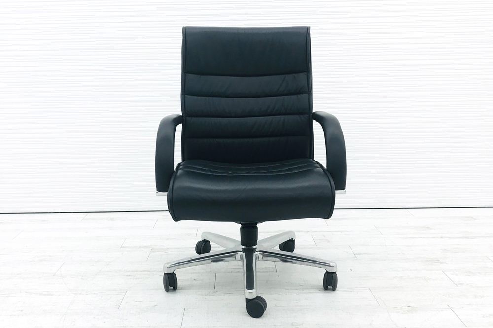 オカムラ エグゼクティブチェア CEシリーズ 役員椅子 中古チェア 役員チェア 革張り 中古オフィス家具 CE57RZ ブラック画像