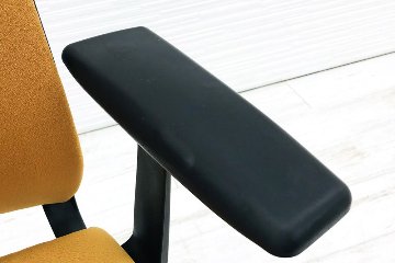 スチールケース シンクチェア クッション 中古 Steelcase オフィスチェア 固定肘 事務椅子 中古オフィス家具 タンジェリン画像