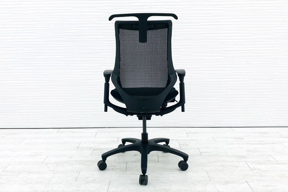 イトーキ エフチェア 2016年製 中古オフィスチェア クッション 可動肘 ブラック 事務椅子 ITOKI 中古オフィス家具 KF-377JAHT1T1T2画像