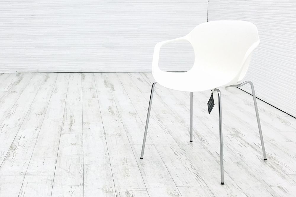フリッツハンセン ナップチェア アーム付 中古 未使用品 FritzHansen ミーティングチェア キャスパー・サルト ホワイト KS60の画像