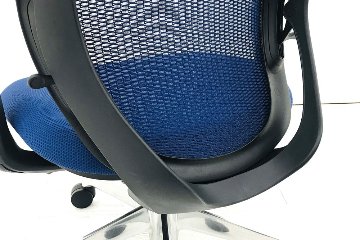 オカムラ シルフィーチェア 2017年製 エクストラハイバック 中古 Sylphy ヘッドレスト付 クッション 中古オフィス家具 高機能チェア C68ABR-FMP3 ミディアムブルー画像