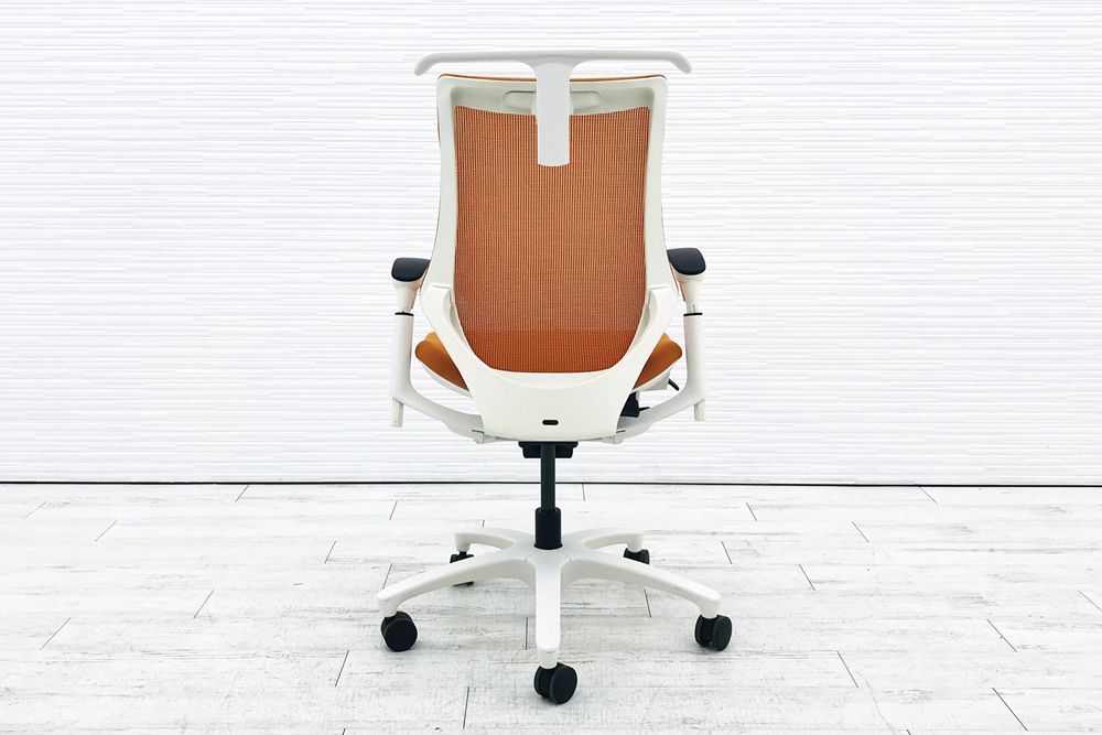 イトーキ エフチェア 2015年製 中古オフィスチェア クッション 可動肘 事務椅子 ITOKI 中古オフィス家具 KF370JB-W9D3 アンバーオレンジ画像