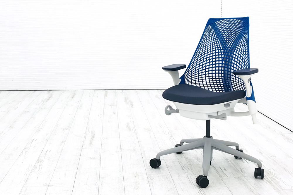 ハーマンミラー セイルチェア 2018年製 中古チェア SAYL Chairs デザインチェア 中古オフィス家具 前傾チルト 可動肘 ブルー画像