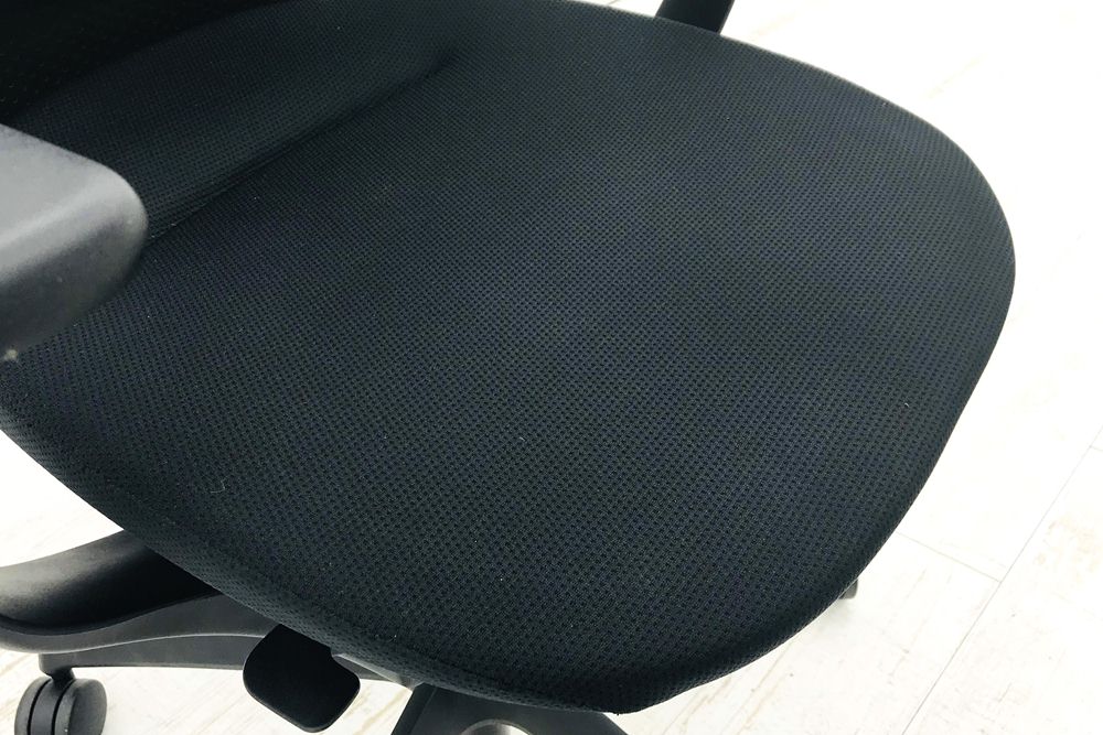 コクヨ イングチェア ing バーチカルタイプ 中古 KOKUYO クッション固定肘 事務椅子 中古オフィス家具 CRS-G3202E6 ブラック画像