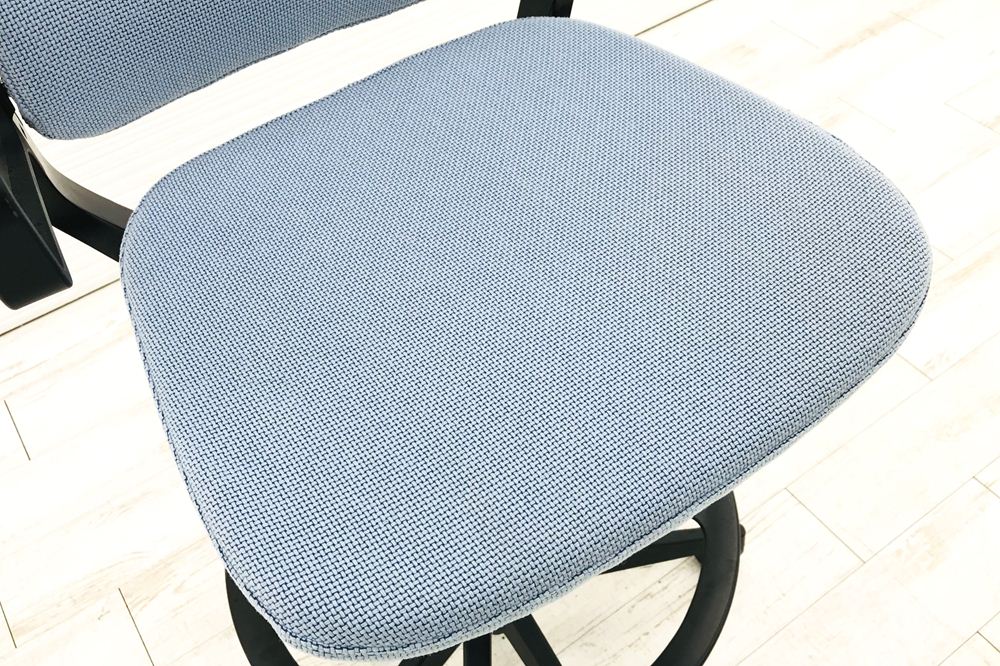 イトーキ レヴィチェア 中古 ITOKI ハイチェア カウンターチェア ミーティングチェア 中古オフィス家具 会議椅子 ブルー画像
