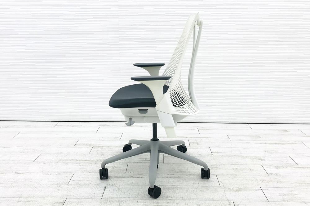 ハーマンミラー セイルチェア SAYL Chairs 中古 前傾チルト 可動肘 デザインチェア 中古オフィス家具 座グレー 背ホワイト画像
