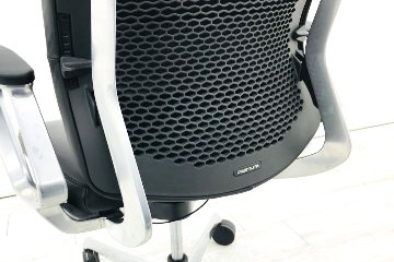 オカムラ デュークチェア 2019年製 ハイバック レザー 役員チェア 高機能チェア 中古オフィス家具 革 ブラック エグゼクティブチェア画像
