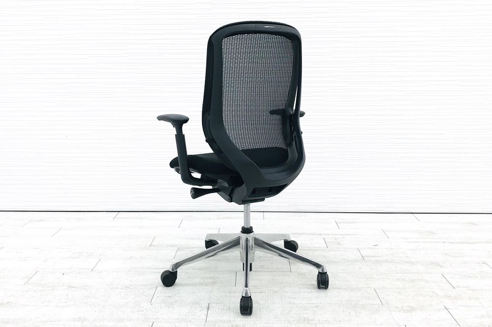 オカムラ シルフィーチェア 中古 2015年製 オフィスチェア ハイバック メッシュ 可動肘 事務椅子 中古チェア 中古オフィス家具 ブラック