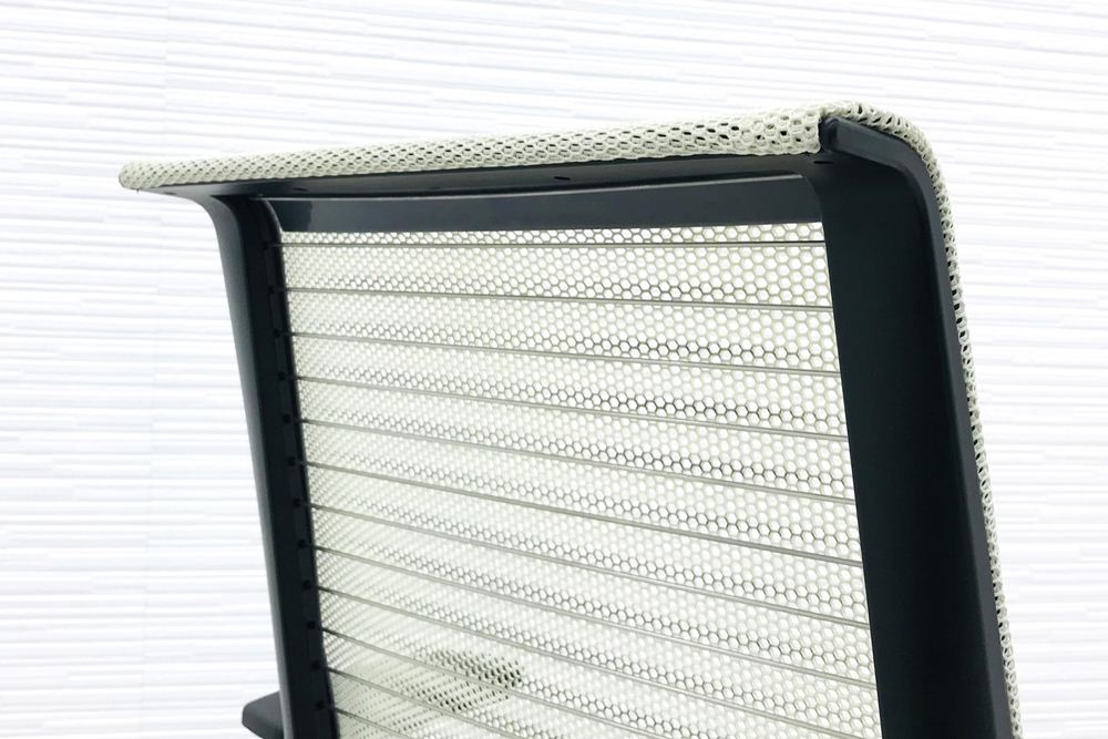 シンクチェア 中古 スチールケース Steelcase シンク オフィスチェア 可動肘 中古オフィス家具 事務椅子 ホワイト画像