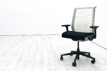 シンクチェア 中古 スチールケース Steelcase シンク オフィスチェア 可動肘 中古オフィス家具 事務椅子 ホワイト画像