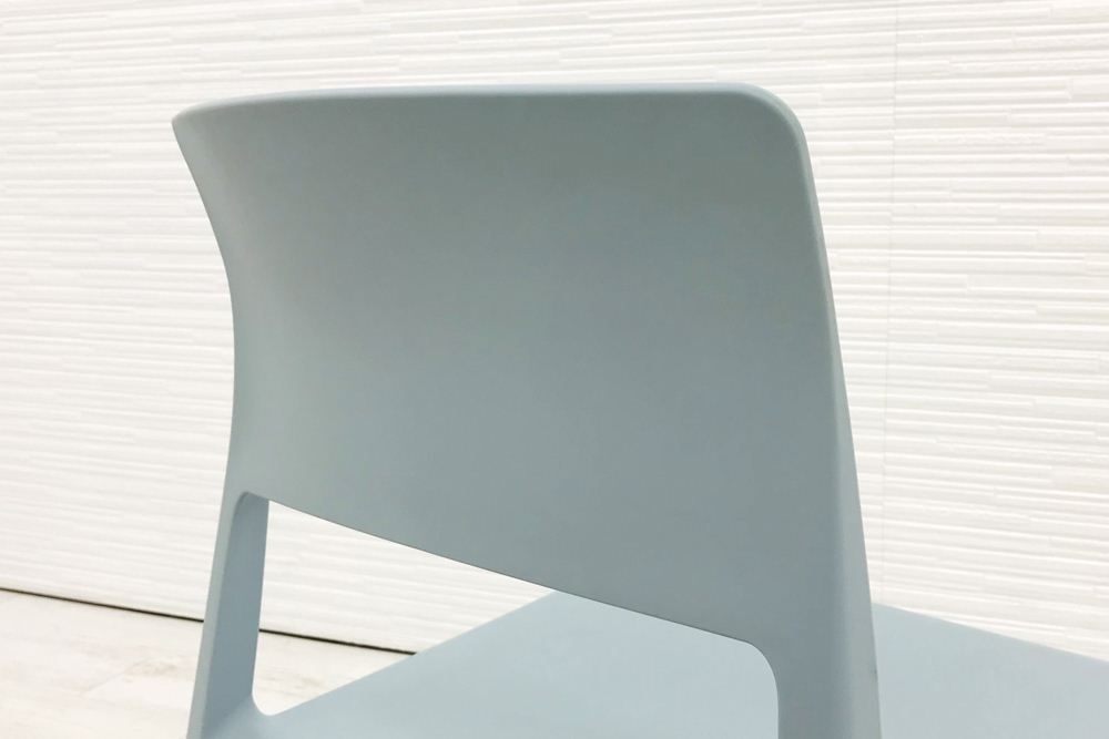 ヴィトラ Vitra Tip Ton ティプ トン ミーティングチェア 会議椅子 スタッキングチェア 中古オフィス家具 アイスグレー画像