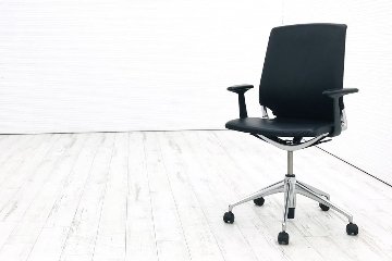 ヴィトラ メダチェア 2016年製 中古チェア Vitra メダ MEDA 革 肘付 ブラック 中古オフィス家具画像