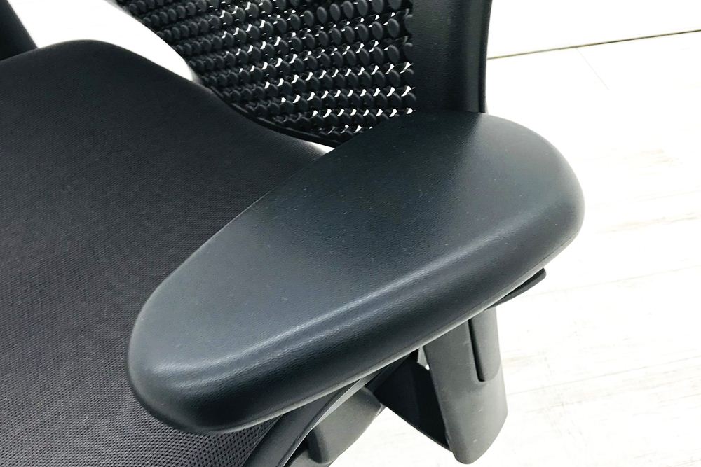 セラチェア ハーマンミラー CELLE Chairs 中古 前傾チルト 可動肘 グラファイト 中古オフィス家具 AJG1BBG1G1BK画像