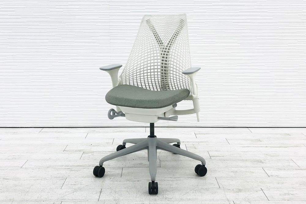 セイルチェア 2017年製 ハーマンミラー 中古チェア SAYL Chairs デザインチェア 中古オフィス家具 前傾チルト 可動肘 グレー画像