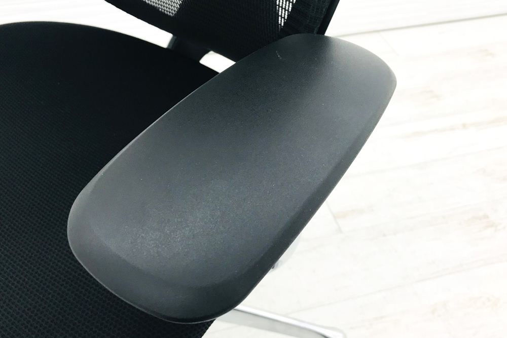 サブリナチェア 中古 オカムラ サブリナ 2014年製 ハイバック メッシュ 中古オフィス家具 事務椅子 オフィスチェア 固定肘 ブラック画像