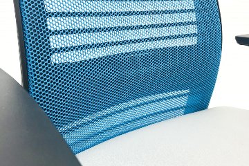 スチールケース シンクチェア 2016年製 中古 クッション メッシュ Steelcase Think 固定肘 中古オフィス家具 465A300 ブルー画像