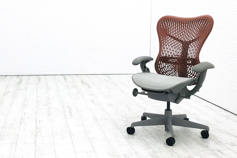 ハーマンミラー ミラチェア 中古チェア Herman Miller Mirra Chair メッシュ 事務椅子 中古オフィス家具 MR113AAM テラコッタ画像