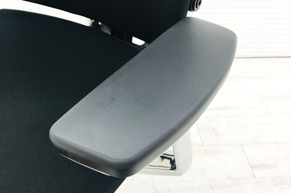 スピーナチェア イトーキ 中古 2018年製 事務椅子 クッション オフィスチェア スピーナ 固定肘 中古オフィス家具 ブラック KE-715GP-Z9T1画像