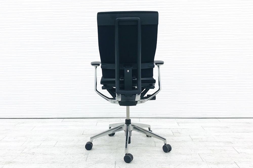 スピーナチェア イトーキ 中古 2018年製 事務椅子 クッション オフィスチェア スピーナ 固定肘 中古オフィス家具 ブラック KE-715GP-Z9T1画像
