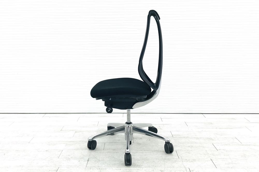 サブリナチェア 中古 オカムラ サブリナ 2014年製 ハイバック メッシュ 中古オフィス家具 事務椅子 オフィスチェア C833BR-FSY1 ブラック画像