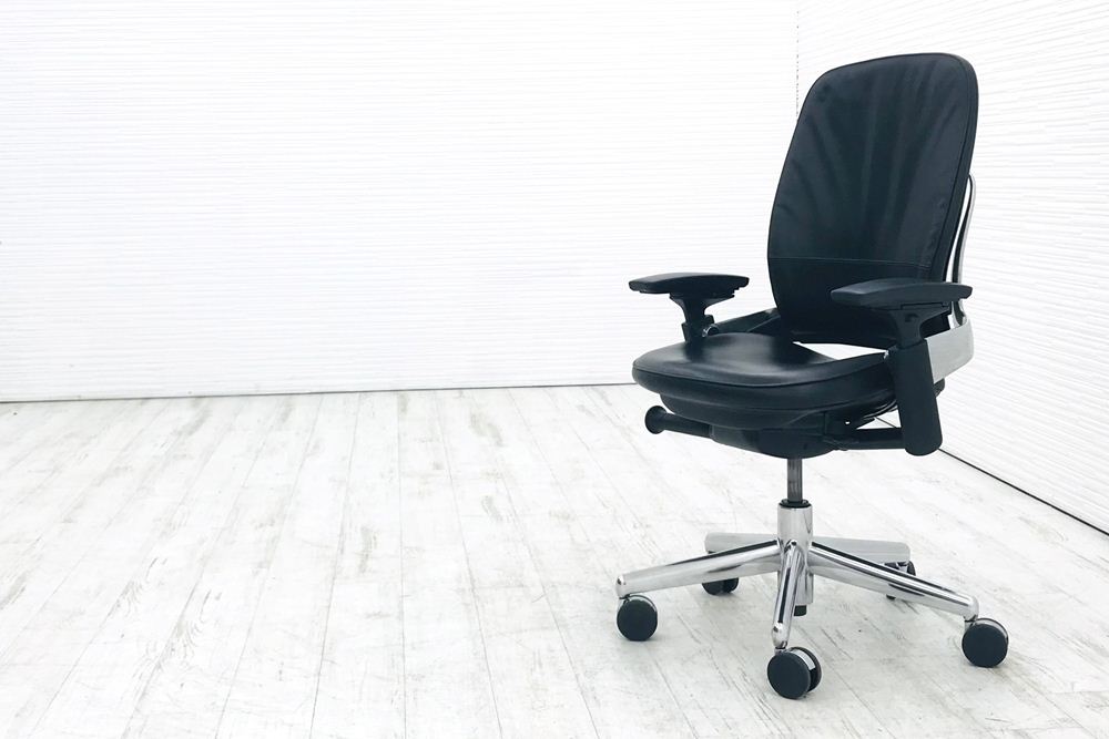 リープチェア USオリジナル アルミ脚 中古 スチールケース レザー 高級チェア Steelcase Leap ブラック 中古オフィス家具 革 46216179CS画像