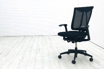 セレーオチェア (Celeeo) イトーキ 2017年製 中古 OAチェア オフィスチェア 中古オフィス家具 KF-570JB-TTT1 ブラック画像