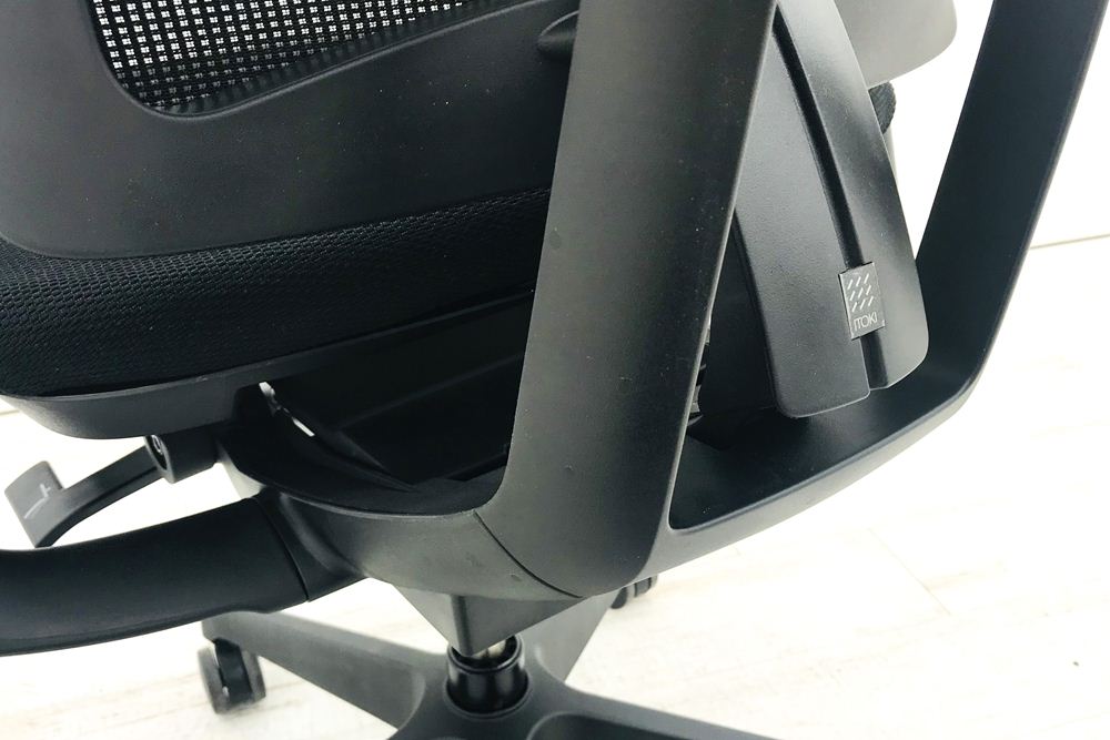 セレーオチェア (Celeeo) イトーキ 2019年製 中古 OAチェア オフィスチェア 中古オフィス家具 KF-570JB1-TTT1 ブラック画像