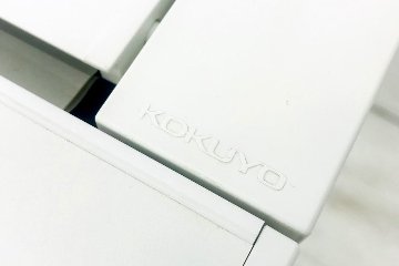 コクヨ KOKUYO ISシリーズ 平机 トレイ付 中古 平デスク 事務机 W1200 中古オフィス家具 ホワイト画像