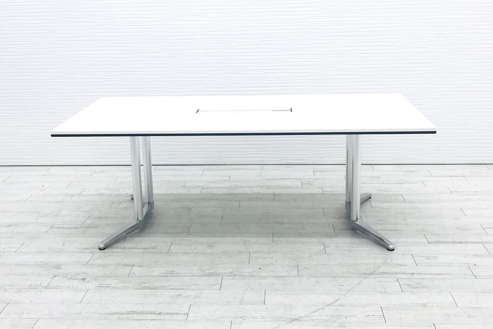 オカムラ ラティオ 中古 W2100 会議テーブル 幅2100 ミーティングテーブル 会議机 中古オフィス家具画像