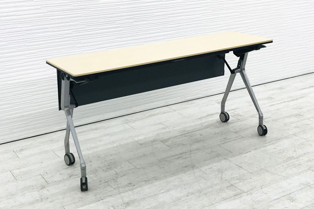 オカムラ インターアクト 2017年製 ネスティングテーブル 会議テーブル ミーティングテーブル 中古 会議机 幅1500mm 中古オフィス家具 幕板付の画像