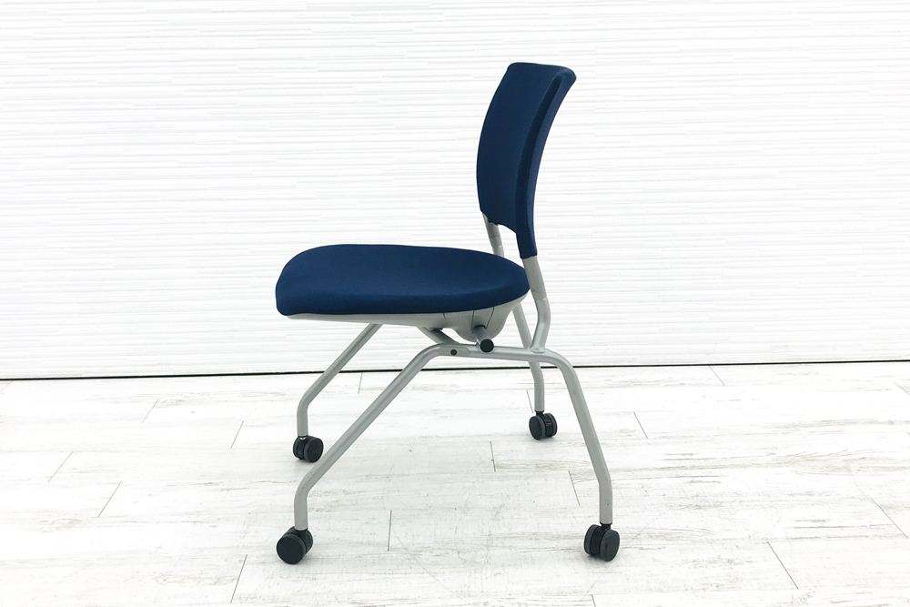 オカムラ エレナ2 ミーティングチェア スタッキングチェア 会議椅子 パイプ椅子 HD25YY-FFW4 ダークブルー画像