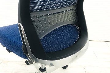 オカムラ コーラルチェア ハイバック 肘なし 中古 クッション 中古オフィス家具 中古チェア 事務椅子 OAチェア ブルー CQ35BR画像