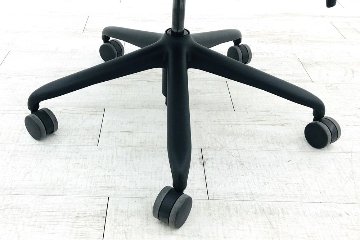 ハーマンミラー セイルチェア 中古 2019年製 ダークグリーン SAYL Chairs デザインチェア 中古オフィス家具 可動肘画像