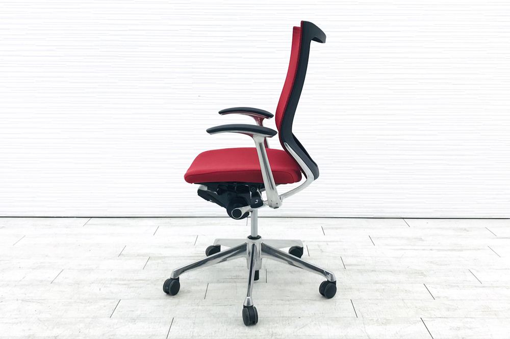 オカムラ バロンチェア ハイバック  中古 固定肘 事務椅子 OAチェア 中古オフィス家具 ポリッシュフレーム 座クッション デザインアーム レッド画像