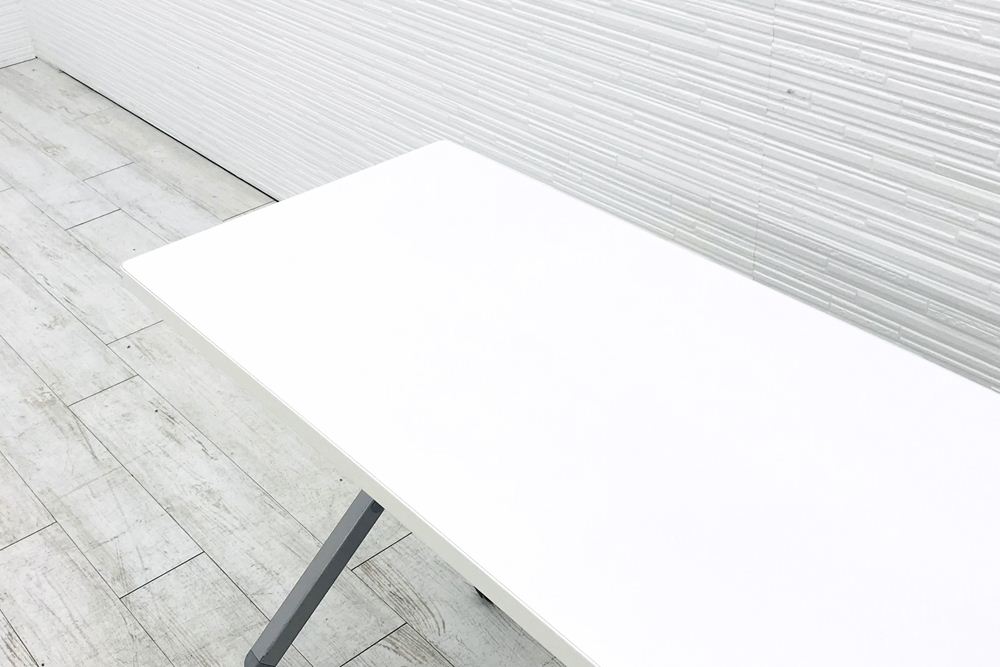 オカムラ フラプター ネスティングテーブル 会議テーブル ミーティングテーブル 中古 会議机 幅1800mm 中古オフィス家具 81F1AA-MG99 ホワイト画像