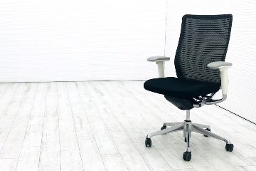 オカムラ コーラルチェア ハイバック 中古 メッシュ 可動肘 中古オフィス家具 中古チェア 事務椅子 ブラック CQ85BW-FSH1画像