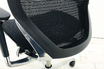 バロンチェア ブラック オカムラ 中古 中古オフィス家具 ポリッシュフレーム メッシュ ハイバック 事務椅子 オフィスチェア画像